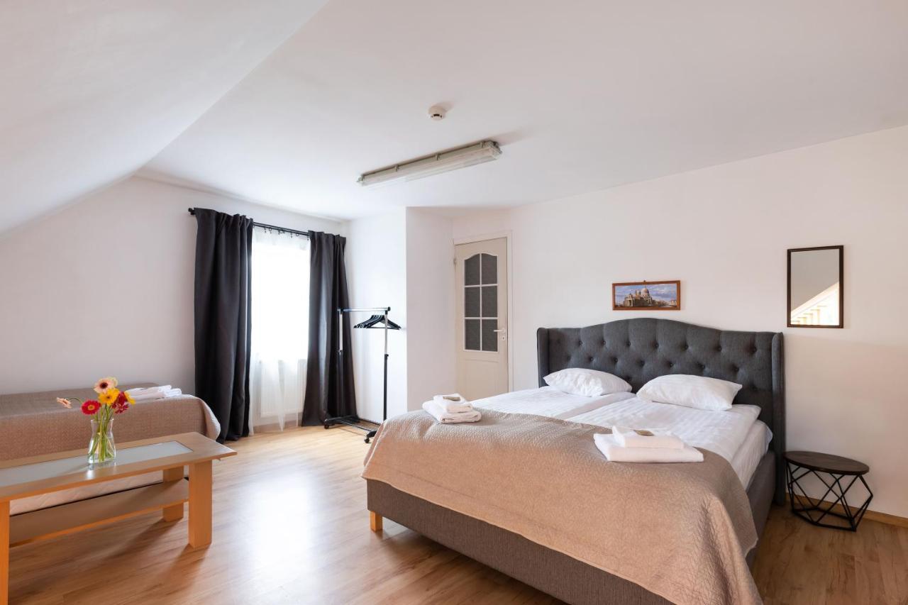 Avanti Apgyvendinimas-Restoranas Biržai Exterior foto
